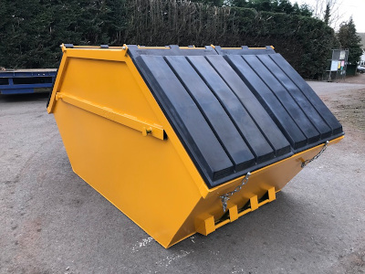 Enclosed Waste Skip 8 cu. yd. with a Pair of Plastic Lids