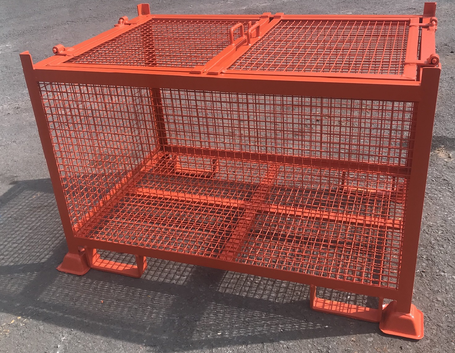 Stillage Red Mesh 2